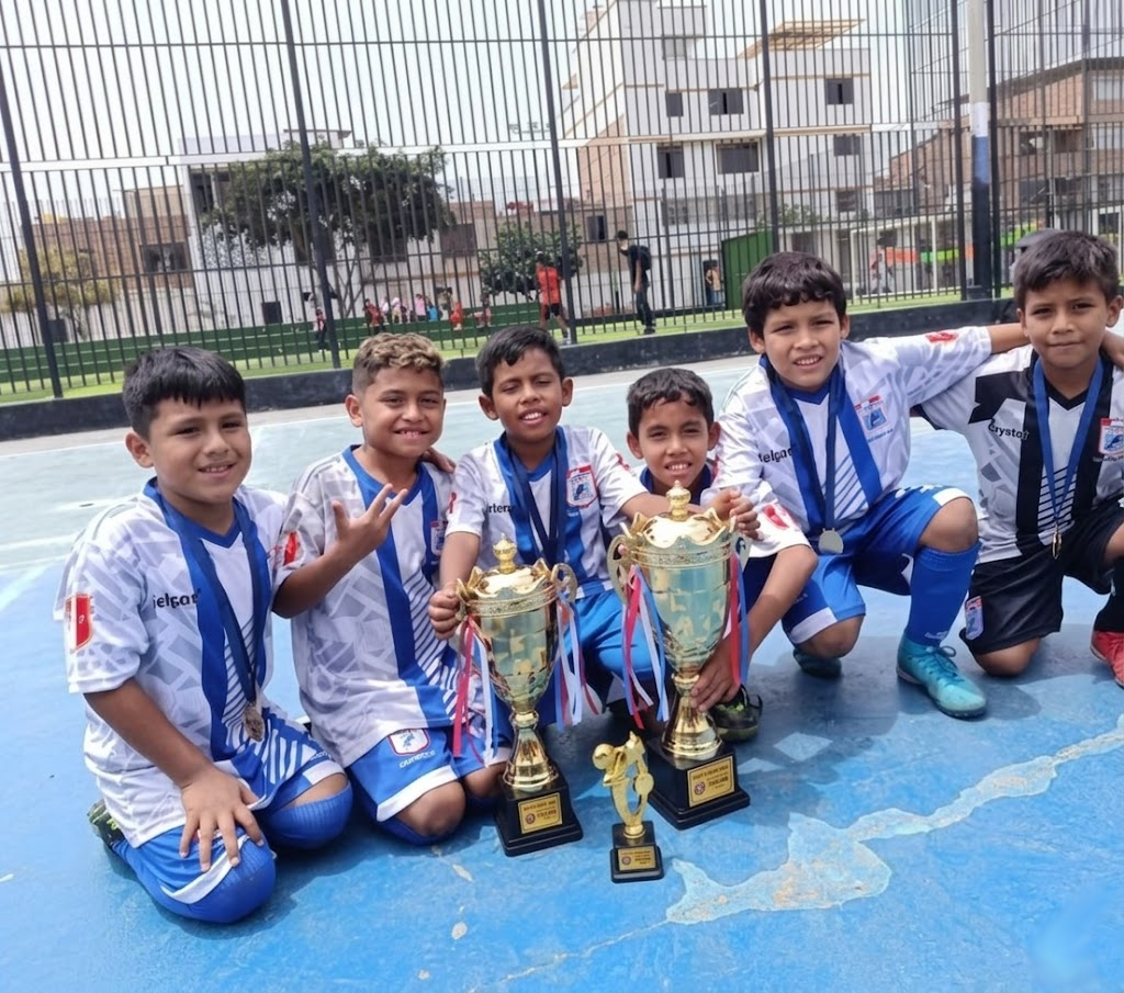 Logros y trofeos del club deportivo INDEDZU – Lima Perú